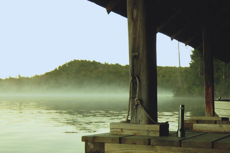 Voluptas eos et aperiam officia